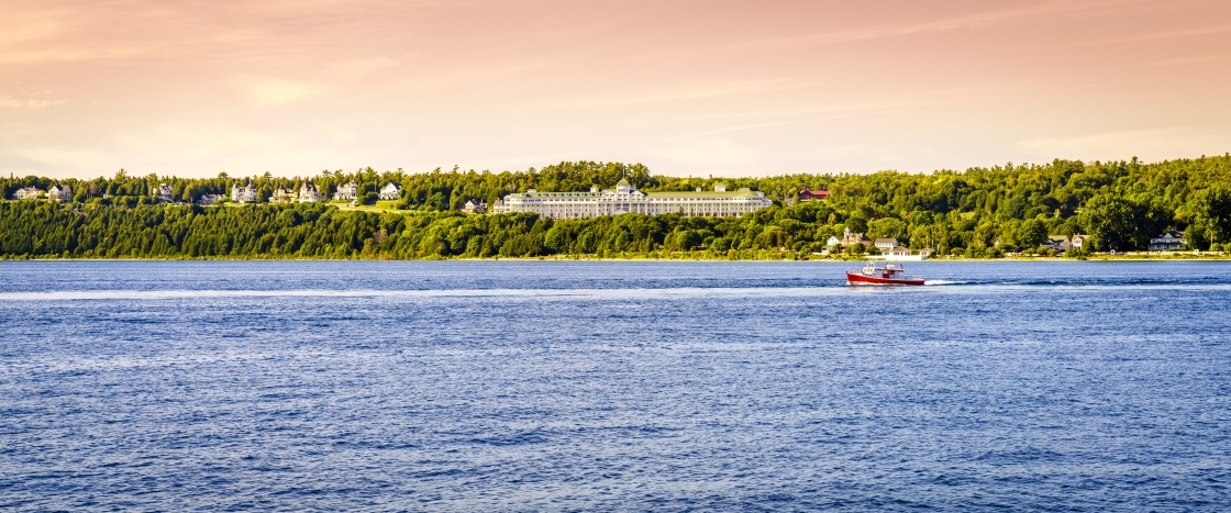 Mackinac island grand hotel